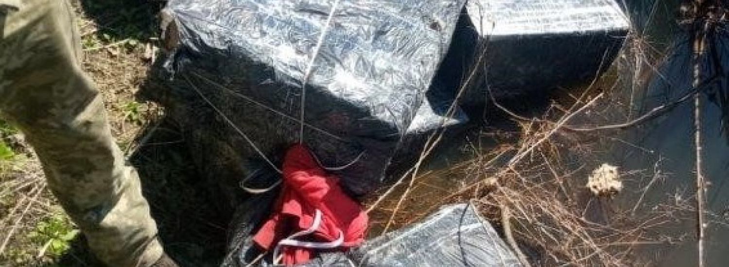 ﻿Біля водного каналу «Ботар» прикордонники викрили переміщення контрабанди до Угорщини