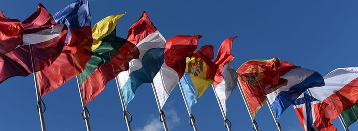 Європа та її забуті меморандуми: як континент перетворив власні принципи на рекламне гасло