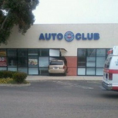 ТОП-10 неймовірних та курйозних аварій (ФОТО)