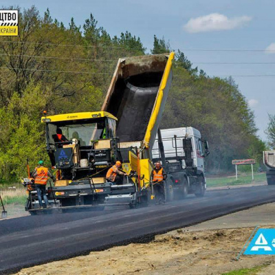 Відновлення траси Н-21 у Луганській області добігає кінця: деталі