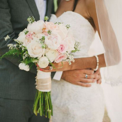 Очікування і реальність: замовивши весільну сукню, наречена отримала зовсім не те, про що мріяла (ФОТО)