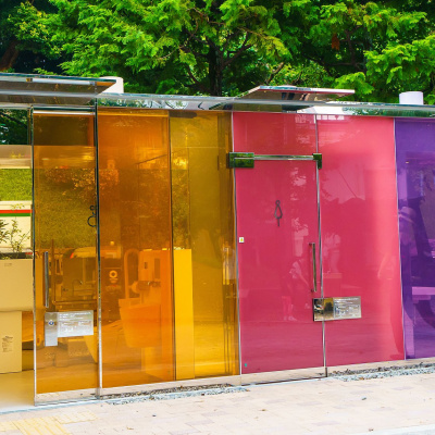 В Японії з'явилися прозорі туалети