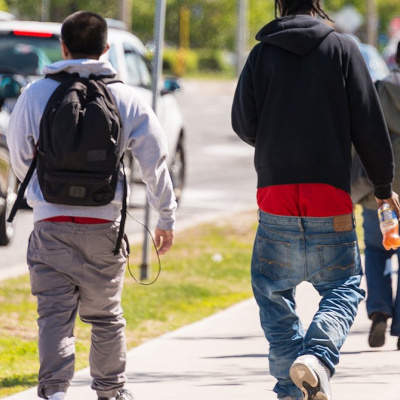 У штаті Флорида чоловікам дозволили ходити по вулиці зі спущеними штанами