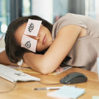 Хочеш спати на робочому місці - влаштовуйся на роботу за 1, 3 тисячі доларів