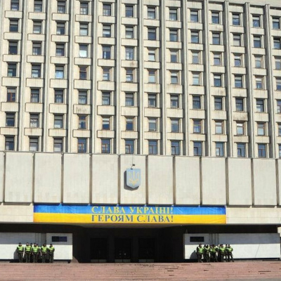 Громадськість вважає: - Сергій Гайдай зриває місцеві виборів у Луганській області