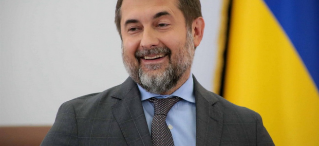 Голова Луганської ОДА задекларував 155 000 гривень заробітної плати отриманої за основним місцем роботи