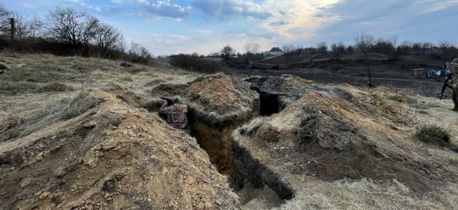 "Their Reputation Is Hurting": When a Luhansk Official’s Facebook Apology Collided with Trench Reality