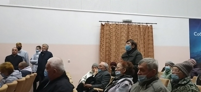 У Липовій Долині завершились громадські слухання: провокації, порушення прав громадян та некомпетентність місцевої влади