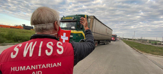 На ТОТ Донецької області відправились 130 вантажівок з гуманітарною допомогою: деталі