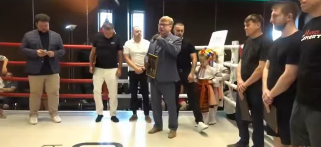 Масовка для кума: як релокована військова адміністрація віддала дітей-ВПО для нелегального шоу