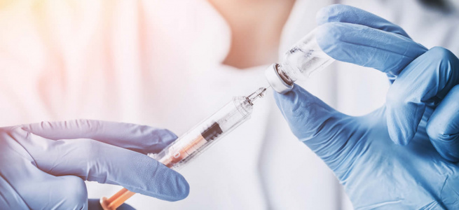 Одну дозу вакцини від COVID-19 отримали 88,2% працівників шкіл, двома дозами вакциновано майже 400 тисяч педагогів