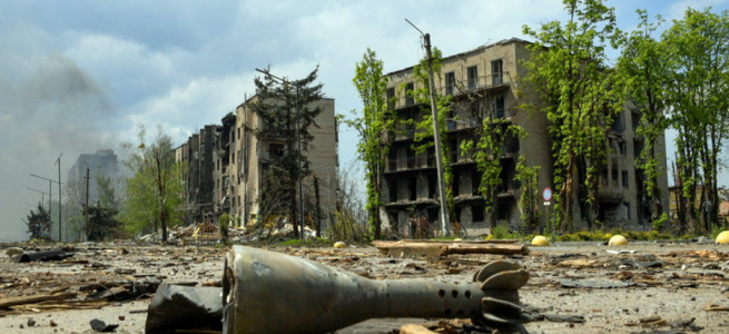 Луганщина: окупанти штурмують Лисичанськ без форсування ріки - підтягнули "Сонцепьок"
