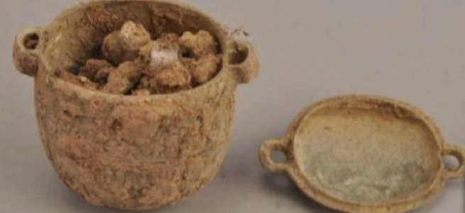 ﻿У Китаї в гробниці дворянина виявили крем для обличчя, якому більше двох тисяч років (ФОТО)