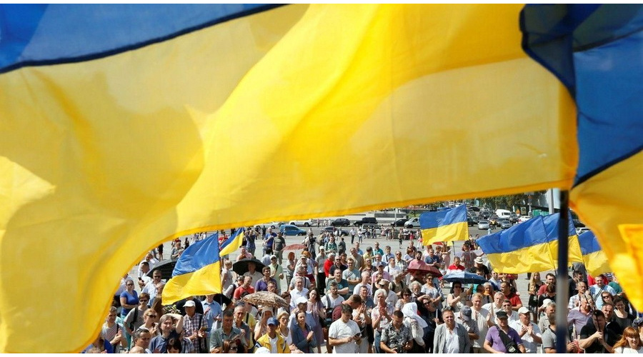 Як відновити довіру суспільства у зруйнованій країні