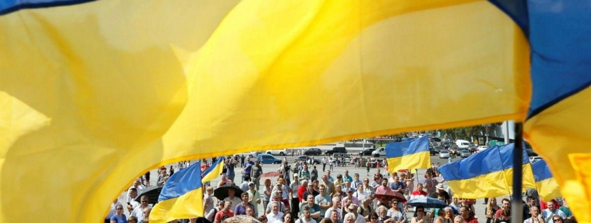 Як відновити довіру суспільства у зруйнованій країні