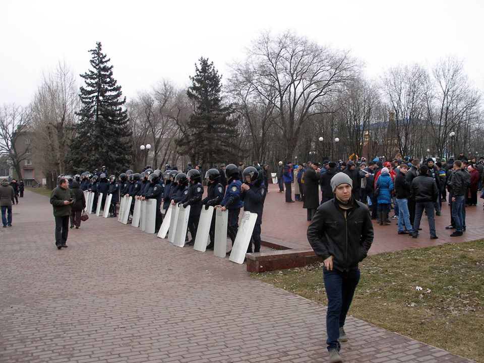 милиция сквер памяти Луганск
