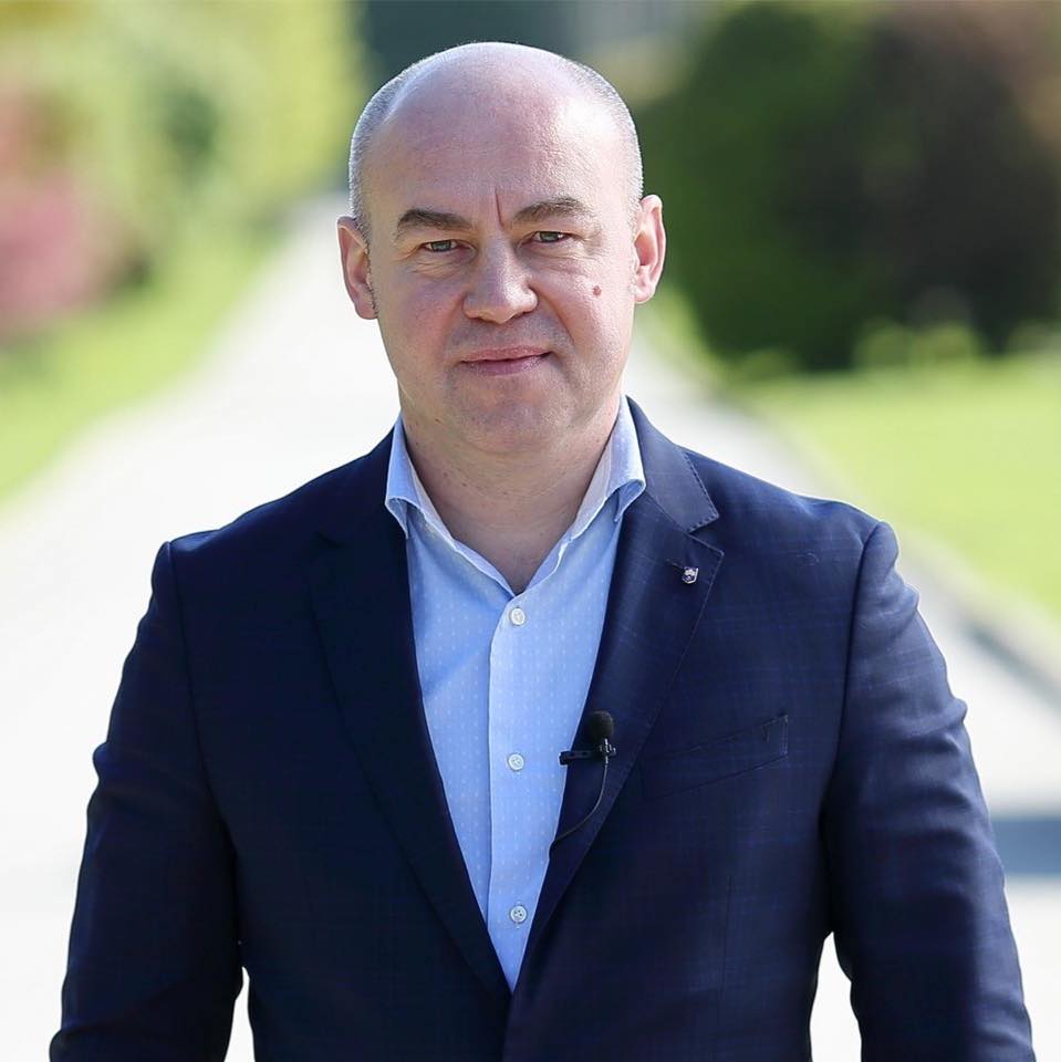надал 10